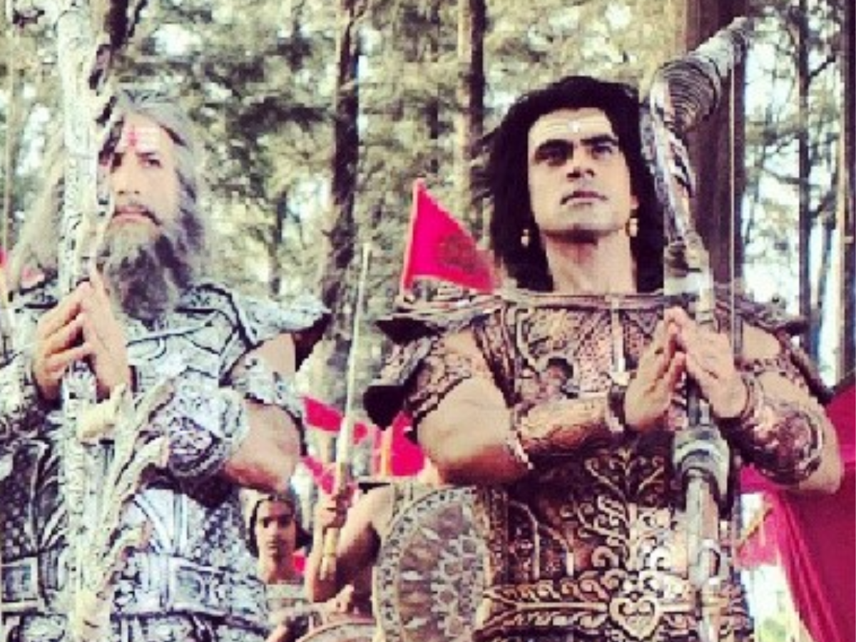 A still of Guru Dronacharya and Ashwathama from the show Mahabharat