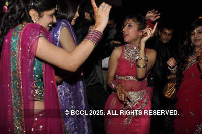 TV star Kinshuk weds Divya 