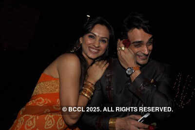 TV star Kinshuk weds Divya 