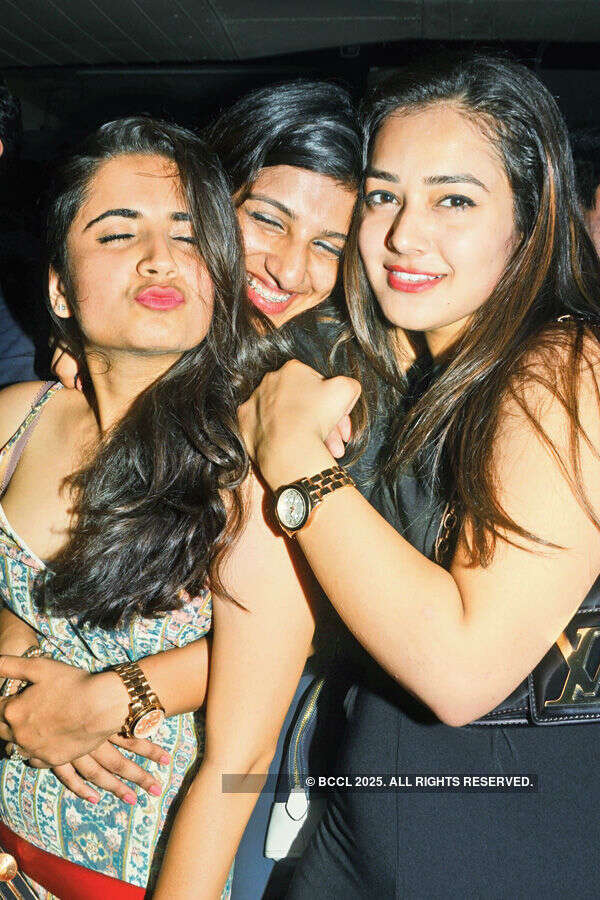 Party @ Moonshine Café & Bar