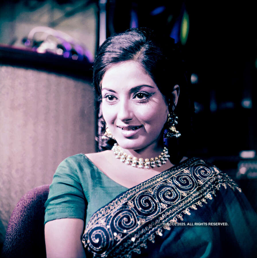 Moushumi Chatterjee's vivacious smile still brightens up the silver screen