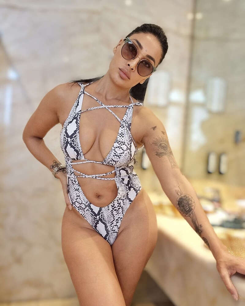 Sofia Hayat teases fans with bewitching pictures from her beach vacation