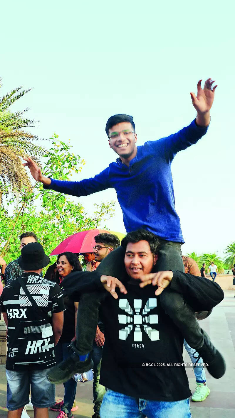 Badhaai Do rules Lucknow Pride Parade