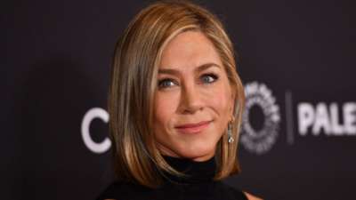 Jennifer Aniston recalls 'completely' nude encounter with fans