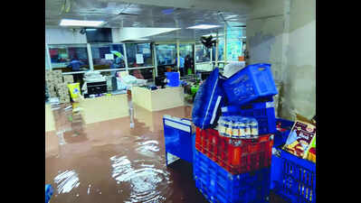 Mapusa roads submerged, homes and shops flooded